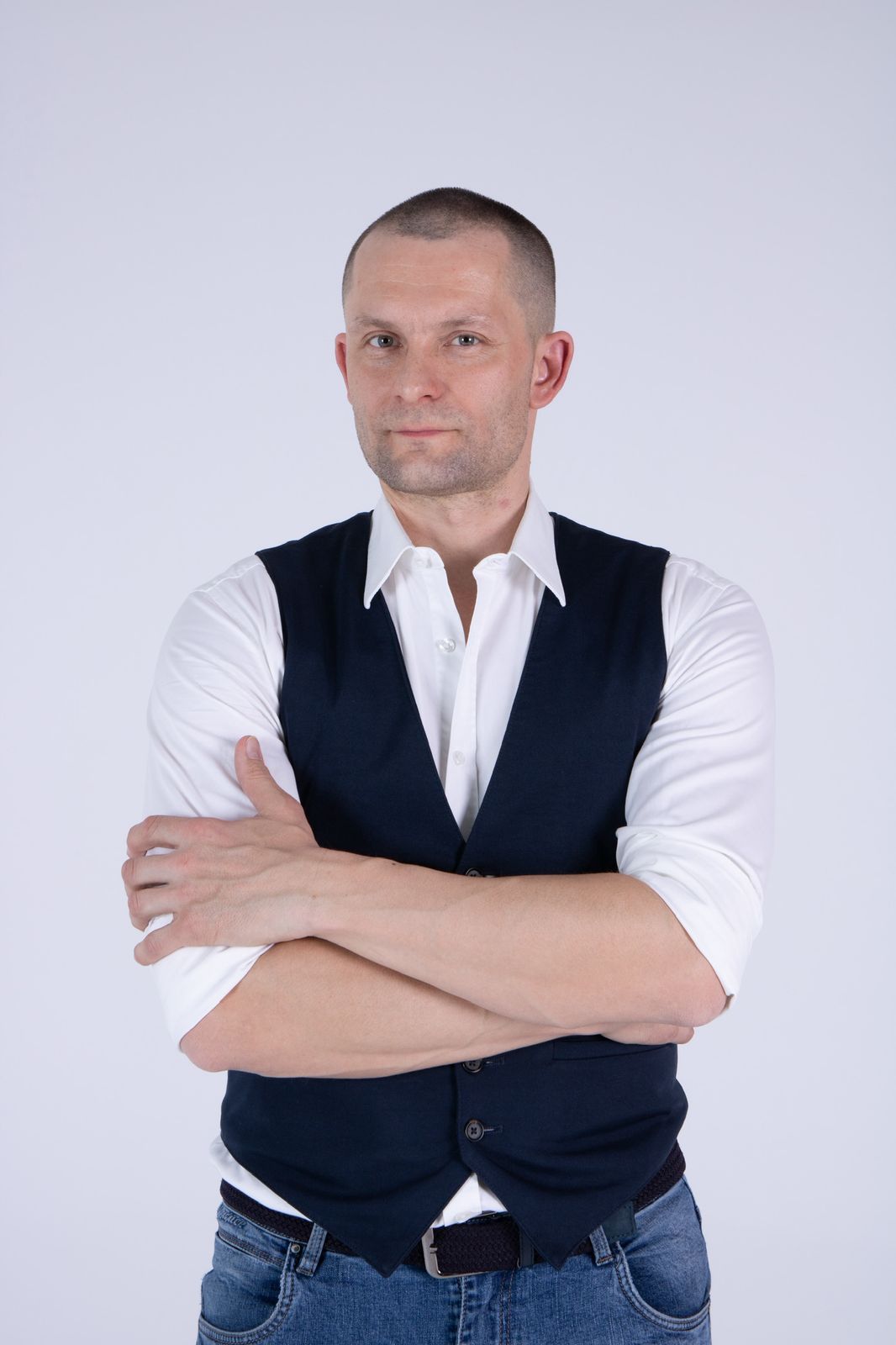 ОЗЕРЯНСКИЙ ВЛАДИСЛАВ